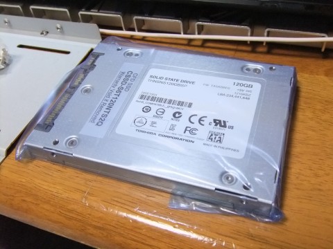 初めて手を出す東芝製SSD、特に問題無いレスポンスでNEC LaVie Eにて快適に使用できているのですよー。 | パソコン改造記の憂鬱